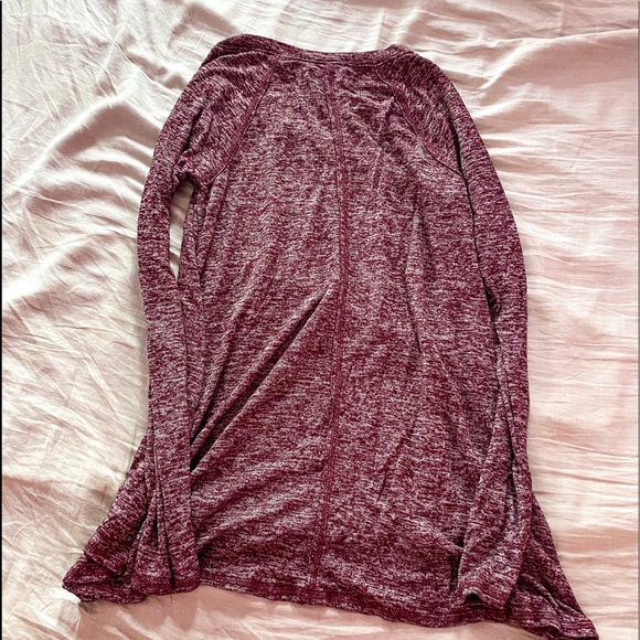 Hollister Maroon Long Sleeve - Picture 2 of 3
